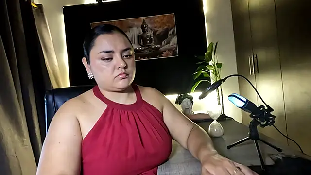 AzaraOnyx online show from July 1, 2026, 2:29 pm