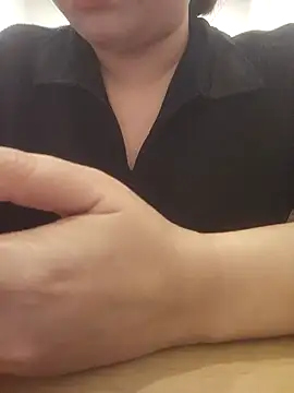 Snapshot of -Bibo- chatting on February 20, 2026, 1:22 pm -Bibo- online show from February 20, 2026, 1:22 pm