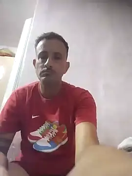 Snapshot of Arteiroelo chatting on March 31, 2026, 7:03 pm Arteiroelo online show from March 31, 2026, 7:03 pm