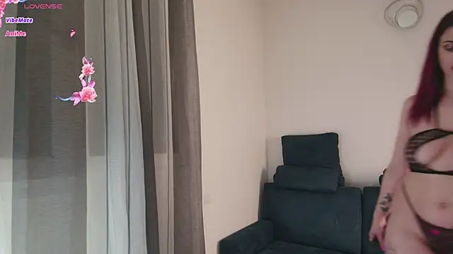 Alessia-Bloom online show from April 2, 2026, 6:38 pm