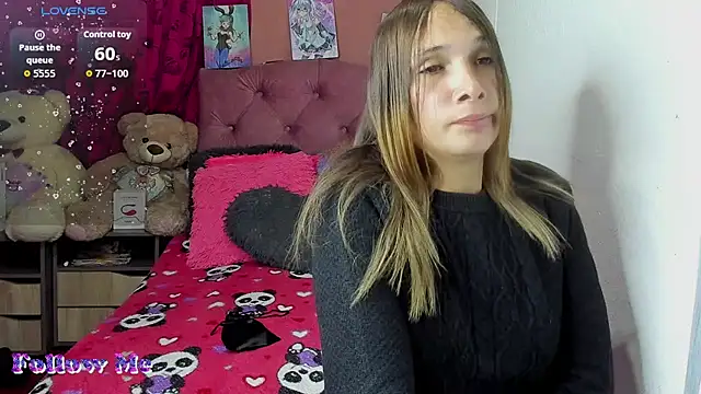 Snapshot of Tiffanny_bunny97 chatting on March 27, 2026, 11:48 pm Tiffanny bunny97 online show from March 27, 2026, 11:48 pm