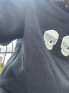 Snapshot of Thom_sam_ chatting on February 14, 2026, 4:04 pm Thom sam online show from February 14, 2026, 4:04 pm