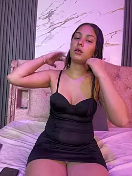 Snapshot of Lucyfer_fire chatting on February 24, 2026, 11:30 am Lucyfer fire online show from February 24, 2026, 11:30 am