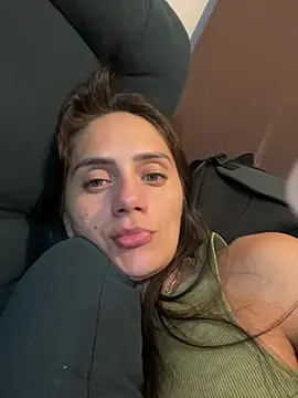 Snapshot of maiteonlyx chatting on March 14, 2026, 11:21 pm maiteonlyx online show from March 14, 2026, 11:21 pm