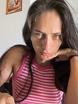 Snapshot of maiteonlyx chatting on March 18, 2026, 11:02 am maiteonlyx online show from March 18, 2026, 11:02 am