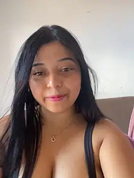 Emmily hott online show from June 2, 2026, 6:43 pm