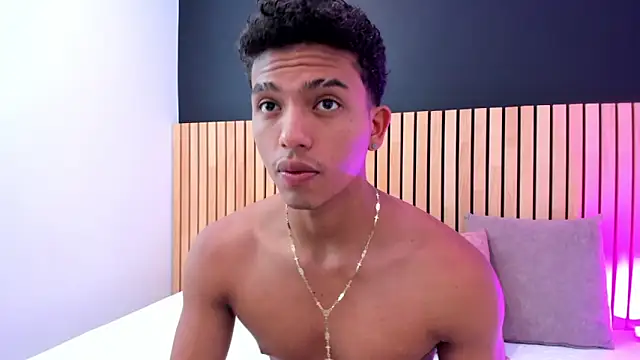 Snapshot of jhoystrong_ chatting on February 28, 2026, 7:59 pm jhoystrong online show from February 28, 2026, 7:59 pm