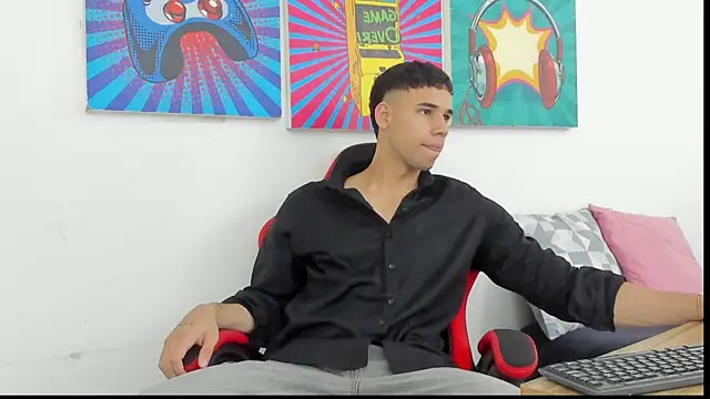Snapshot of Thomas_walker14 chatting on May 16, 2026, 3:11 pm Thomas walker14 online show from May 16, 2026, 3:11 pm