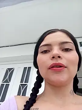 Snapshot of atenea_swet_ chatting on February 15, 2026, 8:27 pm atenea swet online show from February 15, 2026, 8:27 pm