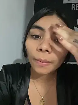eimmy  skinny online show from May 16, 2026, 1:13 am