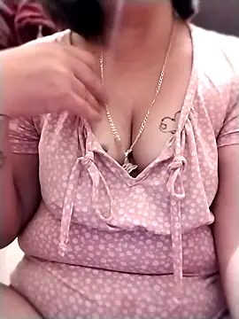 Arely Sweet online show from March 6, 2026, 4:53 am