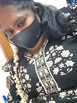 Snapshot of kavinisha chatting on February 25, 2026, 5:44 pm kavinisha online show from February 25, 2026, 5:44 pm