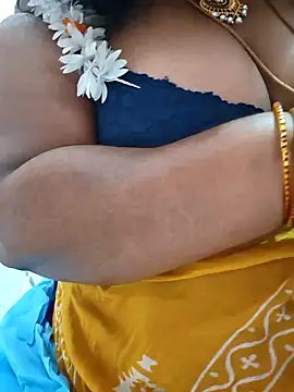 Snapshot of kavinisha chatting on March 9, 2026, 4:27 am kavinisha online show from March 9, 2026, 4:27 am