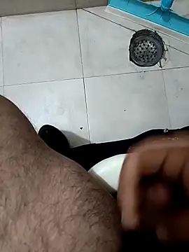 Snapshot of ashi16969 chatting on February 21, 2026, 11:33 am ashi16969 online show from February 21, 2026, 11:33 am