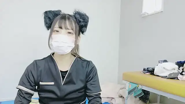 nene sakurada online show from March 18, 2026, 2:26 am