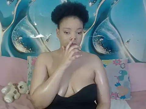 Snapshot of SexyPhireX chatting on February 15, 2026, 7:43 pm SexyPhireX online show from February 15, 2026, 7:43 pm