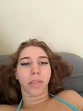 Snapshot of Aneruivinhaa chatting on February 21, 2026, 1:56 pm Aneruivinhaa online show from February 21, 2026, 1:56 pm