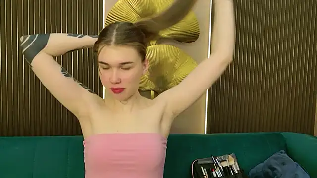 Hana Watt online show from March 21, 2026, 5:56 am