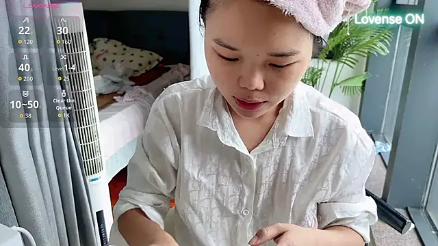 xiaosu22 online show from June 22, 2026, 2:13 am