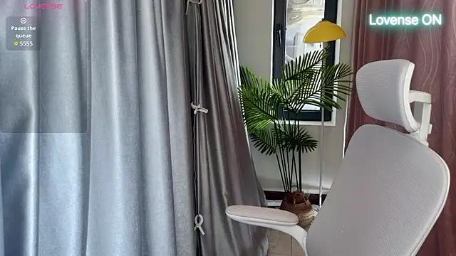 xiaosu22 online show from July 17, 2026, 2:18 am