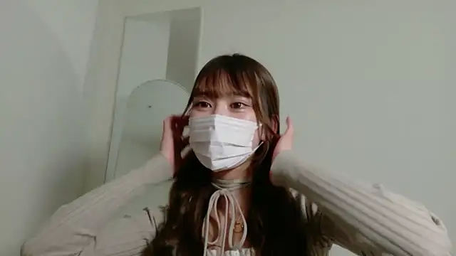 Snapshot of ukachan_ chatting on March 5, 2026, 2:02 pm ukachan online show from March 5, 2026, 2:02 pm