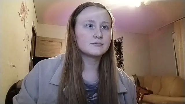 AnikaLipps online show from April 8, 2026, 10:43 pm