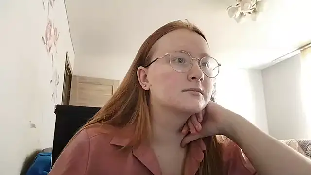 AnikaLipps online show from June 20, 2026, 1:03 pm