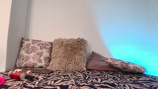 Snapshot of Abril_milf11 chatting on March 26, 2026, 12:11 pm Abril milf11 online show from March 26, 2026, 12:11 pm