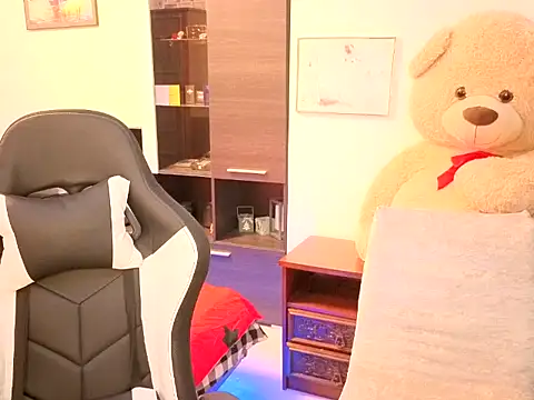 Germanyhot19 online show from May 19, 2026, 3:40 pm