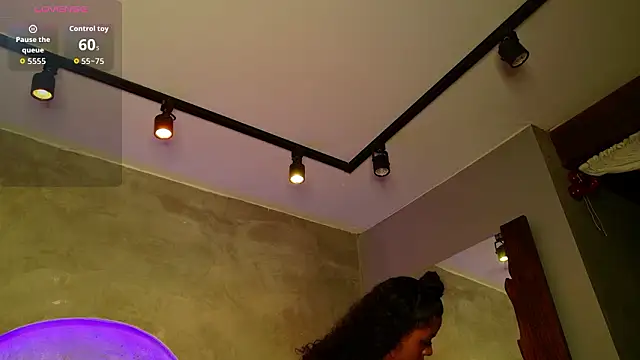 Kinsleybrown online show from March 27, 2026, 3:45 am