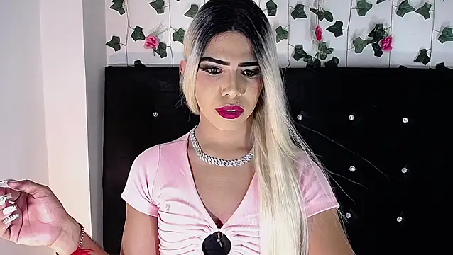 Snapshot of Kristal_Queen01 chatting on March 5, 2026, 6:53 am Kristal Queen01 online show from March 5, 2026, 6:53 am