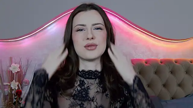 Snapshot of AmberVonDe chatting on February 17, 2026, 6:25 pm AmberVonDe online show from February 17, 2026, 6:25 pm