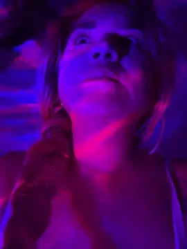 violet-grey online show from July 9, 2026, 11:36 am