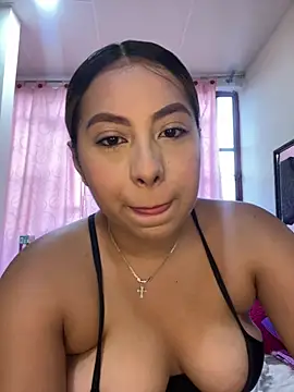 Emiily joee  online show from May 22, 2026, 9:31 pm