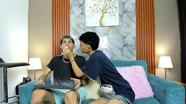 YOUNG BOYS HELL online show from February 18, 2026, 1:12 am