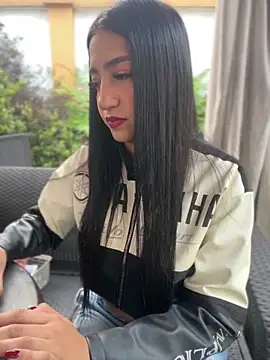 Daniela Pink online show from April 14, 2026, 11:05 am