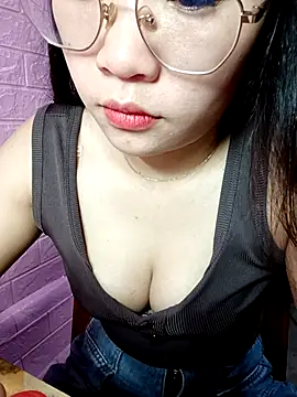 Snapshot of Eye-squirt chatting on February 21, 2026, 2:01 am Eye-squirt online show from February 21, 2026, 2:01 am