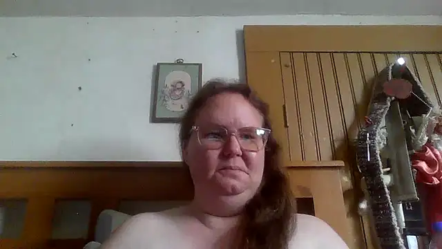 Snapshot of naughty_queen1 chatting on April 21, 2026, 7:50 pm naughty queen1 online show from April 21, 2026, 7:50 pm