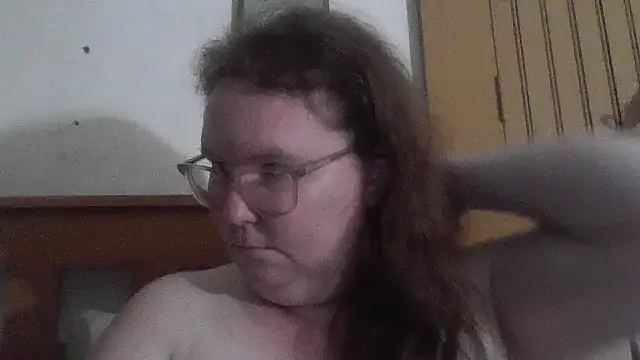 Snapshot of naughty_queen1 chatting on April 28, 2026, 10:53 am naughty queen1 online show from April 28, 2026, 10:53 am