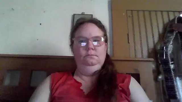 Snapshot of naughty_queen1 chatting on May 4, 2026, 11:06 am naughty queen1 online show from May 4, 2026, 11:06 am