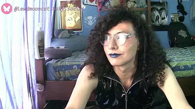 lewd mooncat online show from May 28, 2026, 7:44 pm