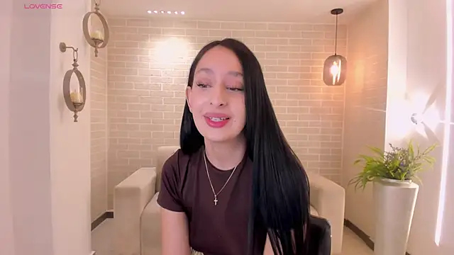 AmaraDivine online show from June 13, 2026, 11:52 am