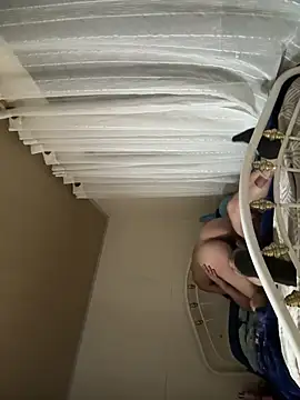 Snapshot of Valentinacouple chatting on March 5, 2026, 12:28 am Valentinacouple online show from March 5, 2026, 12:28 am