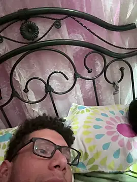 Snapshot of Valentinacouple chatting on March 8, 2026, 5:22 am Valentinacouple online show from March 8, 2026, 5:22 am