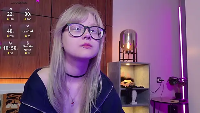 MoliQin online show from April 11, 2026, 7:35 am