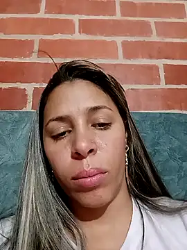 Snapshot of kiki_milu chatting on May 1, 2026, 10:58 pm kiki milu online show from May 1, 2026, 10:58 pm