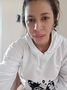 Snapshot of kiki_milu chatting on May 14, 2026, 1:18 pm kiki milu online show from May 14, 2026, 1:18 pm