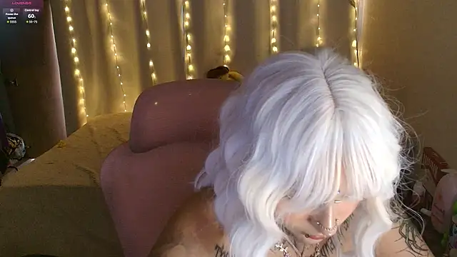 Snapshot of maliciaXpoison chatting on March 5, 2026, 10:50 pm maliciaXpoison online show from March 5, 2026, 10:50 pm