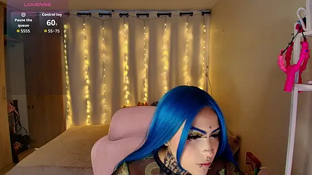 Snapshot of maliciaXpoison chatting on March 24, 2026, 11:10 pm maliciaXpoison online show from March 24, 2026, 11:10 pm