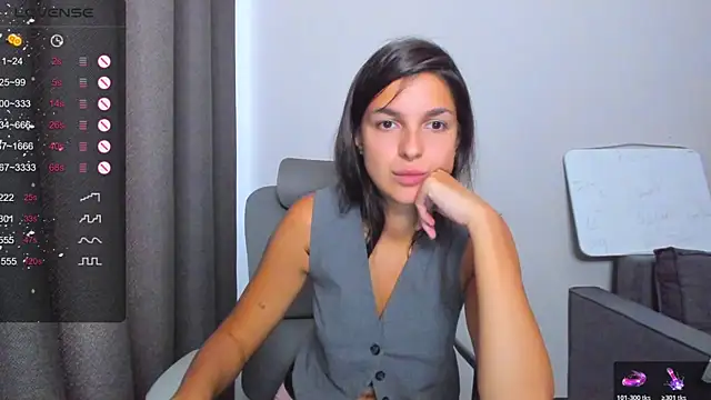 Snapshot of AngelGabe chatting on July 14, 2026, 10:21 am AngelGabe online show from July 14, 2026, 10:21 am